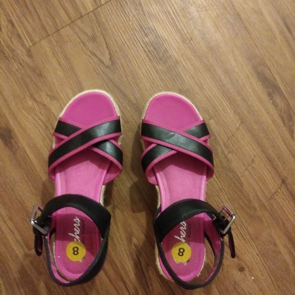 Sketchers sandals
